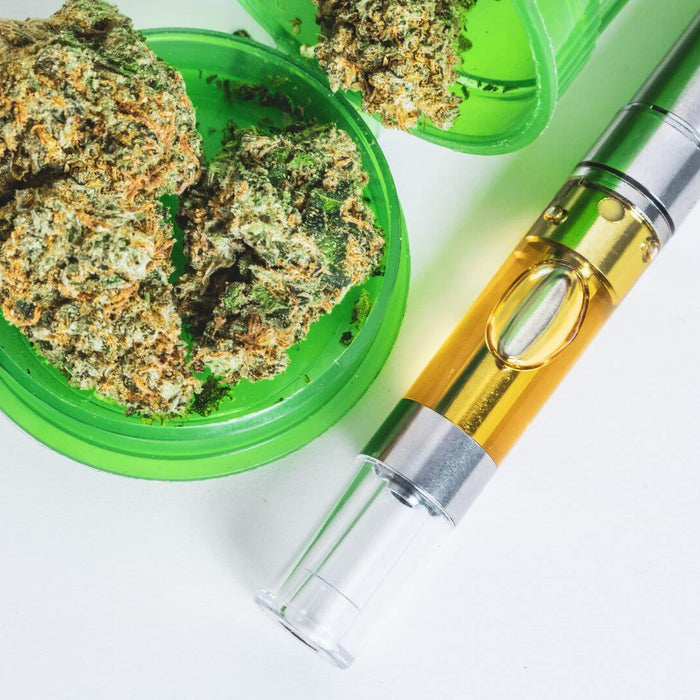 Disposable Vape Pen vs. Cartridges: Differences to Look Out For - Happi